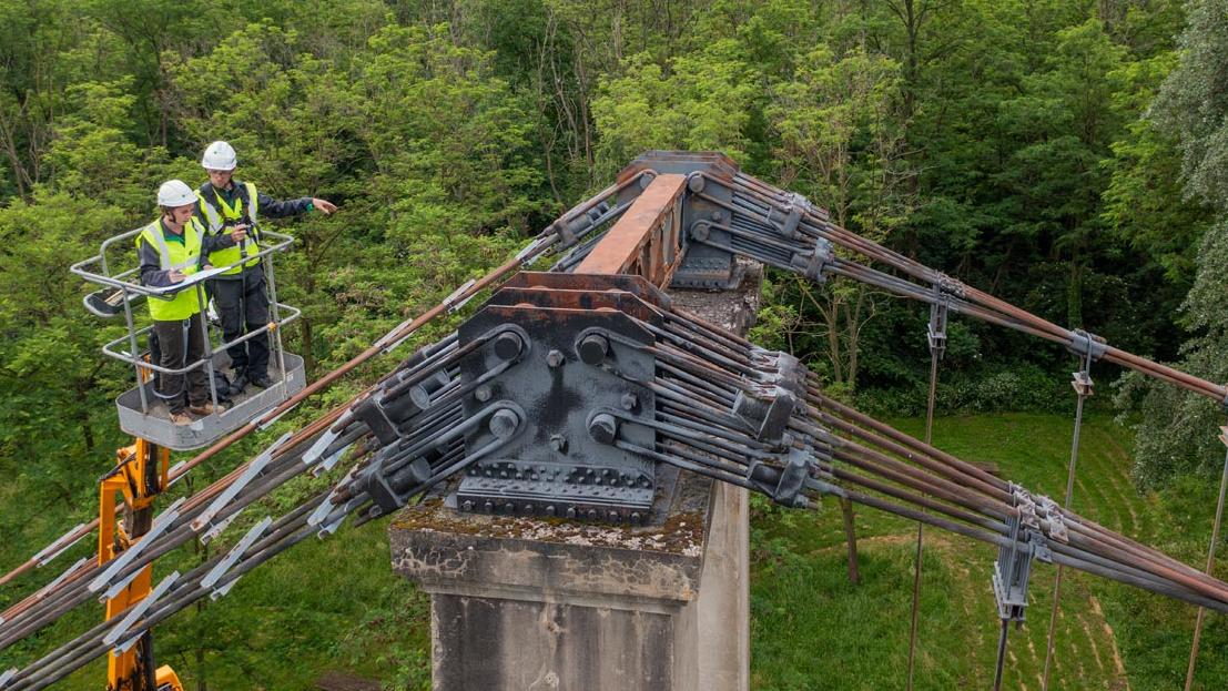 Image d'illustration de l'actualité Inspection détaillée du Pont suspendu de Coudes en Auvergne