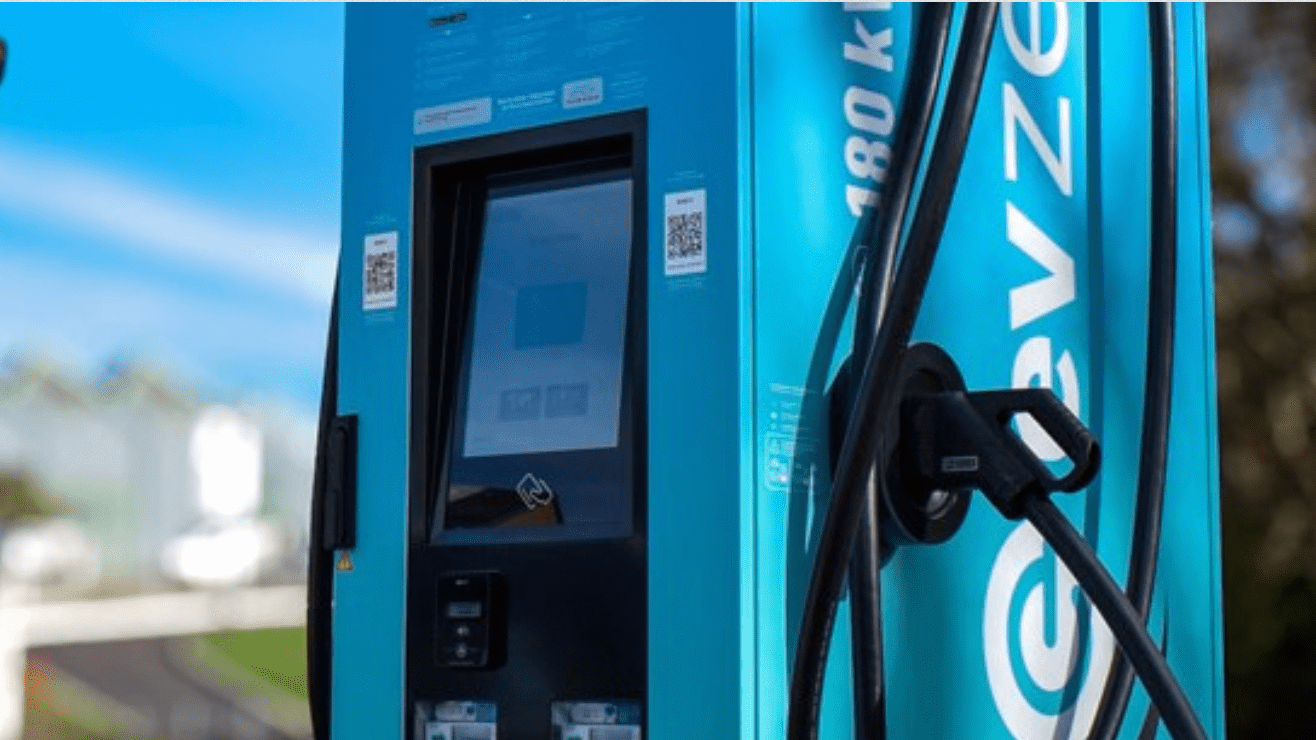 Image d'illustration de l'actualité Inauguration de notre première station de recharge ultra-rapide EVzen